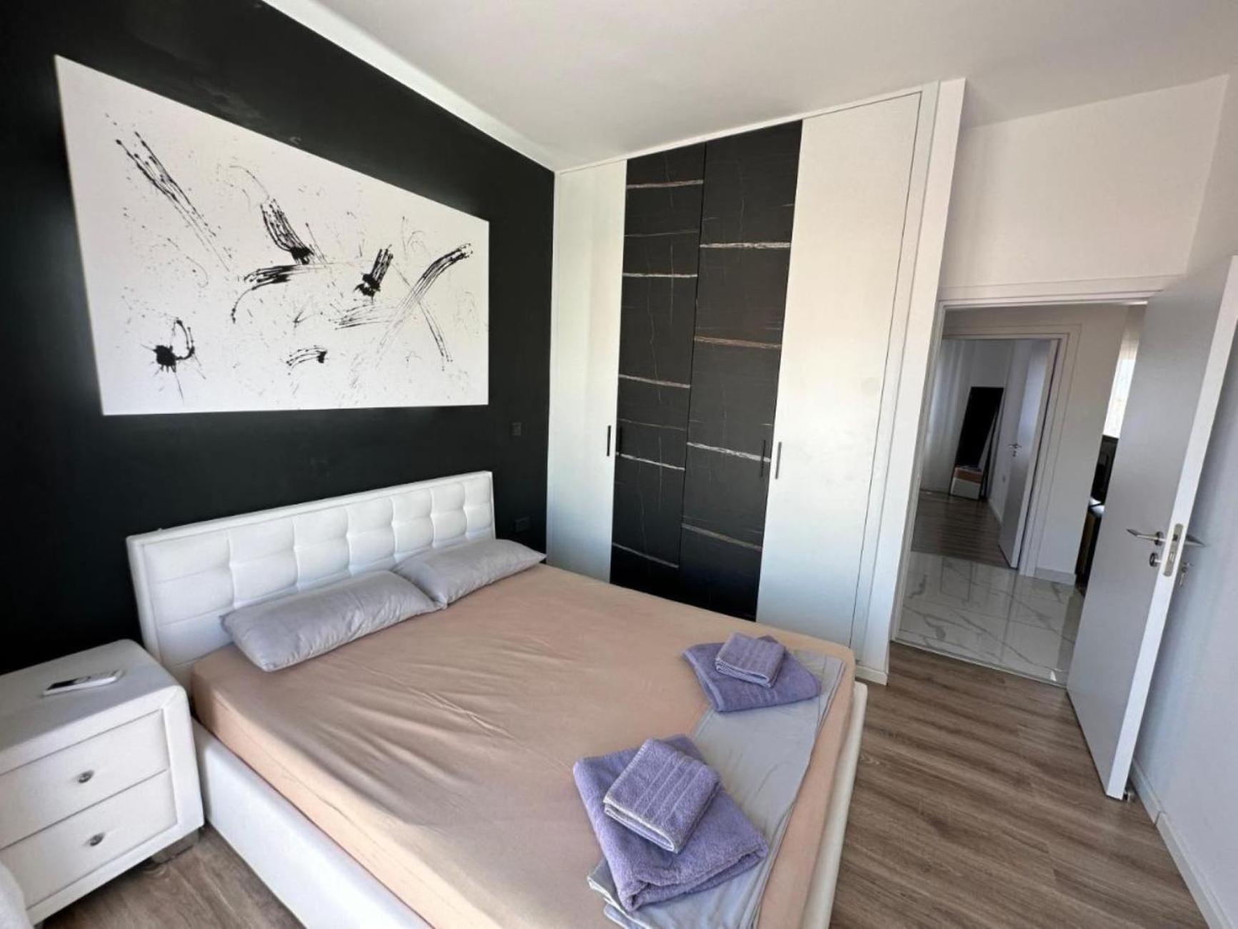 H&O Boulevard Breeze Apartment! Paphos Buitenkant foto