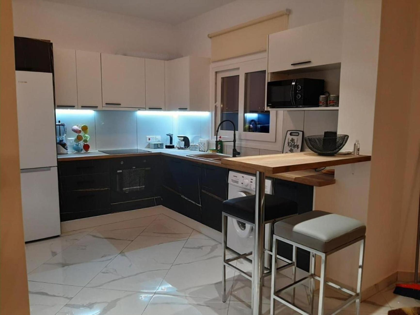 H&O Boulevard Breeze Apartment! Paphos Buitenkant foto